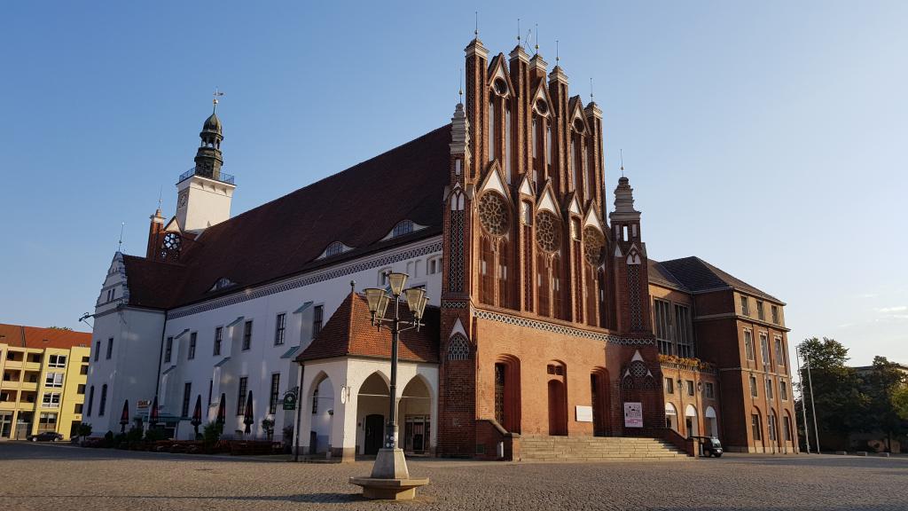Hotel Zur Alten Oder Frankfurt - Rathaus