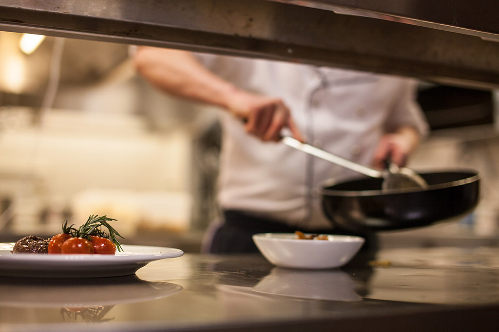 Koch im Hotel & Restaurant Zur Alten Oder Frankfurt